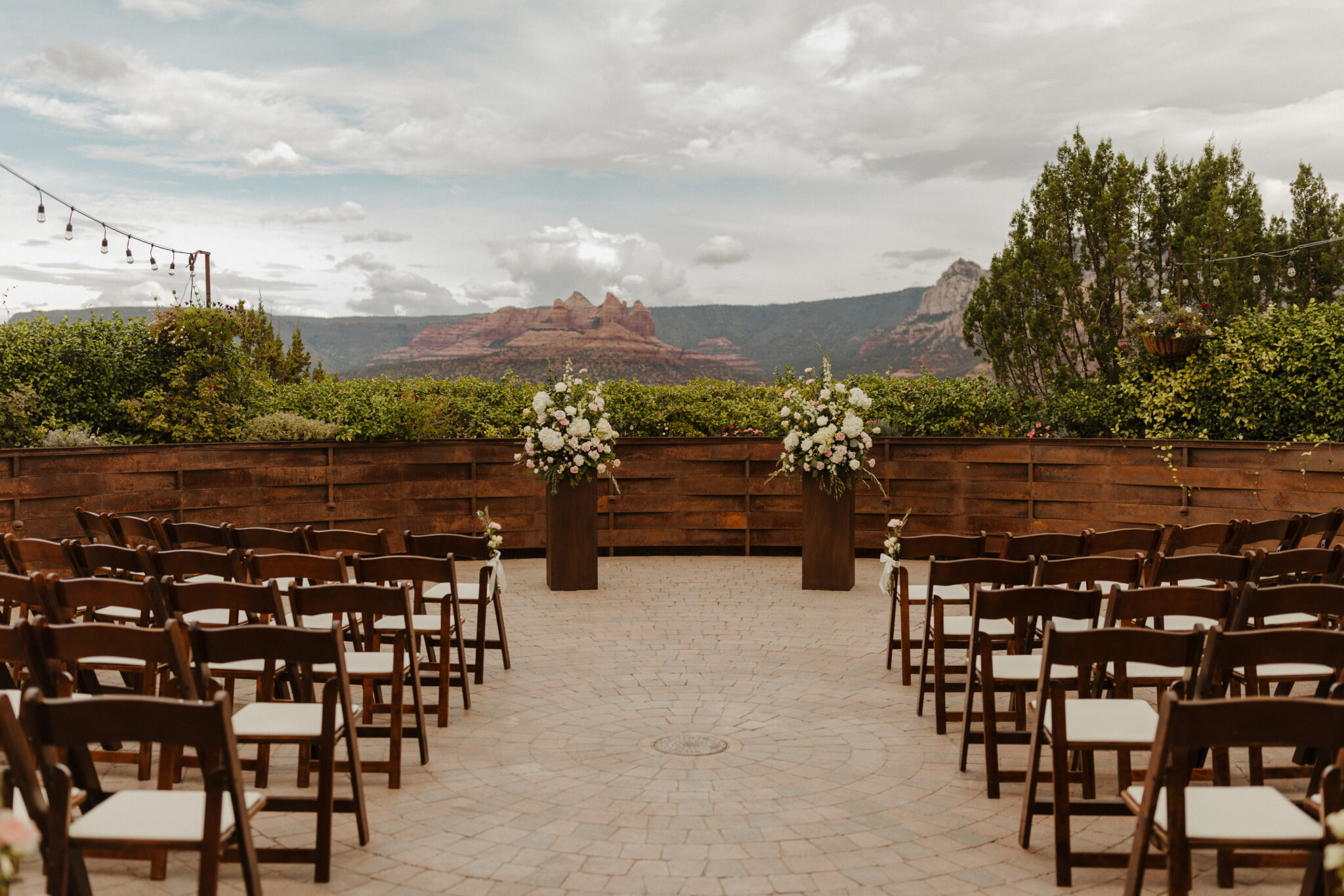 A Classic Wedding in Sedona Arizona | Agave of Sedona - Kali M Photos