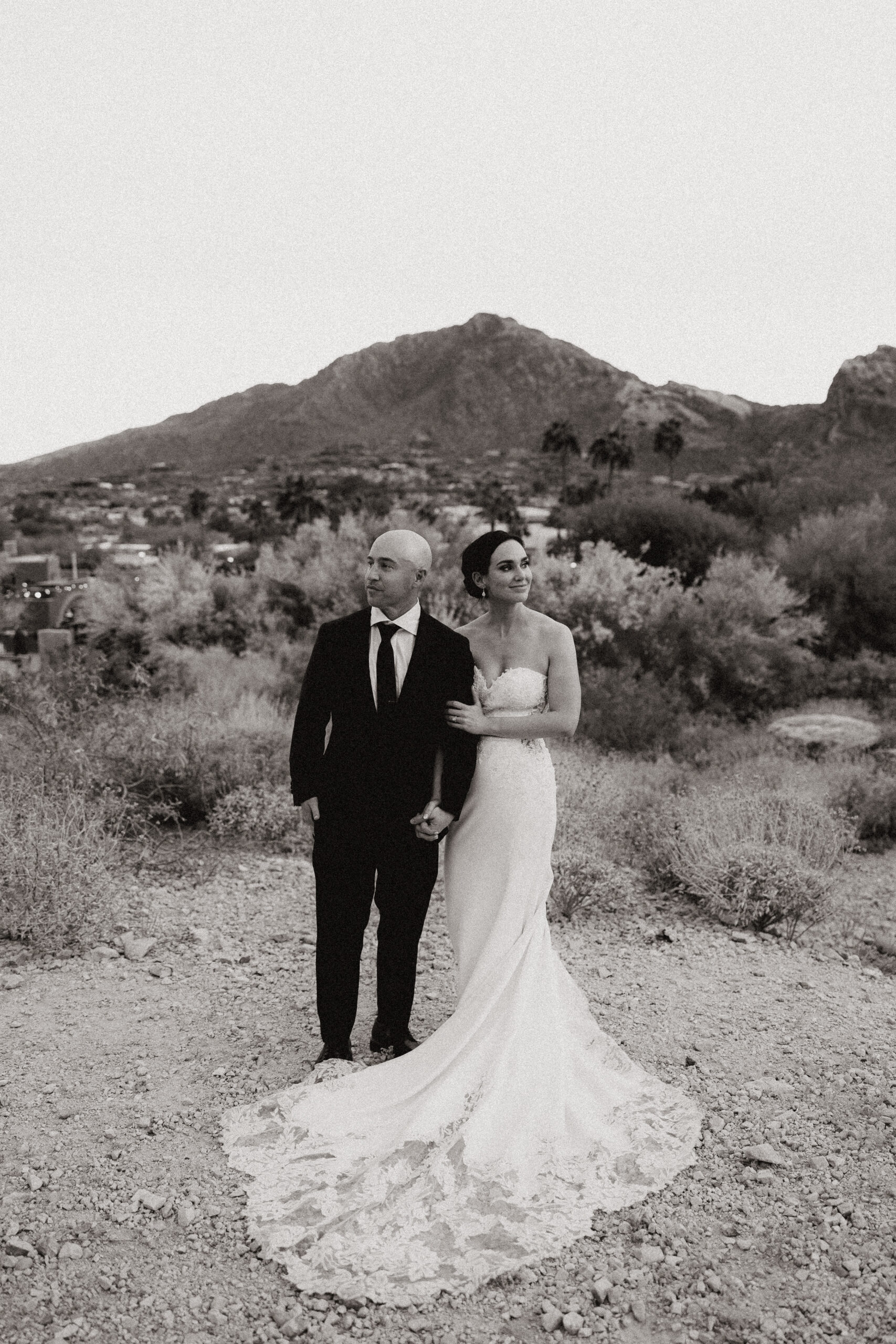 black and white of bride and groom at camelback Inn Marriott