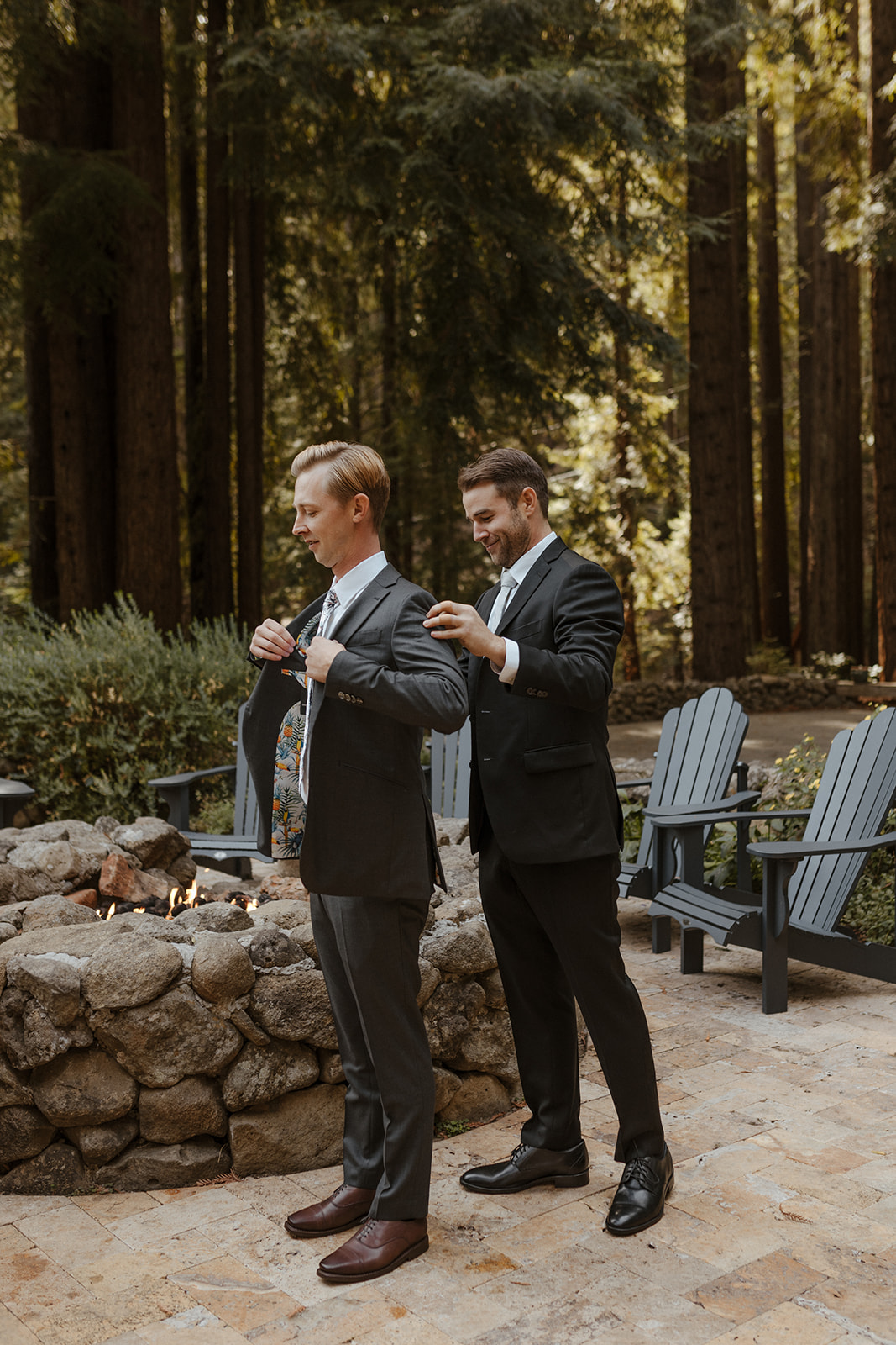 groom getting ready for redwood forest wedding
