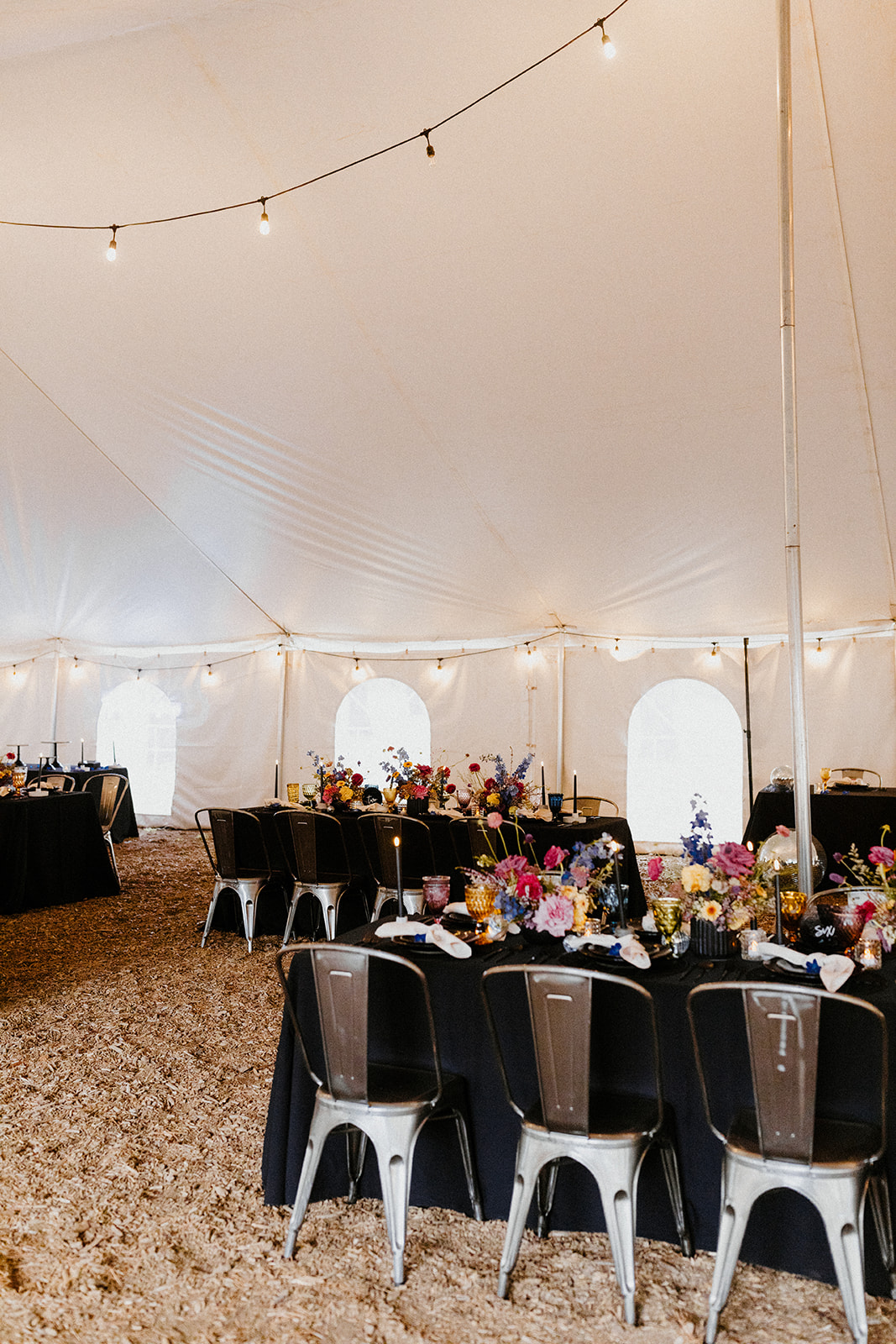 tented reception tables at one of Arizona's forest wedding venues