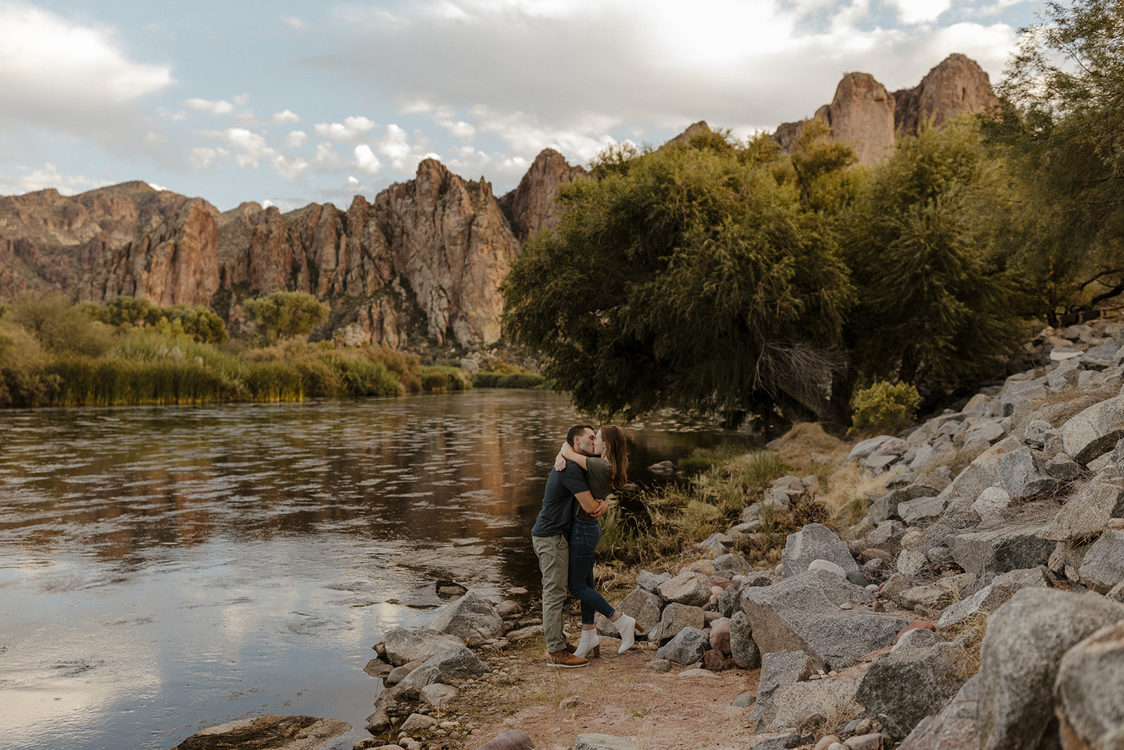 saguaro lake guest ranch Arizona engagement session by the river 