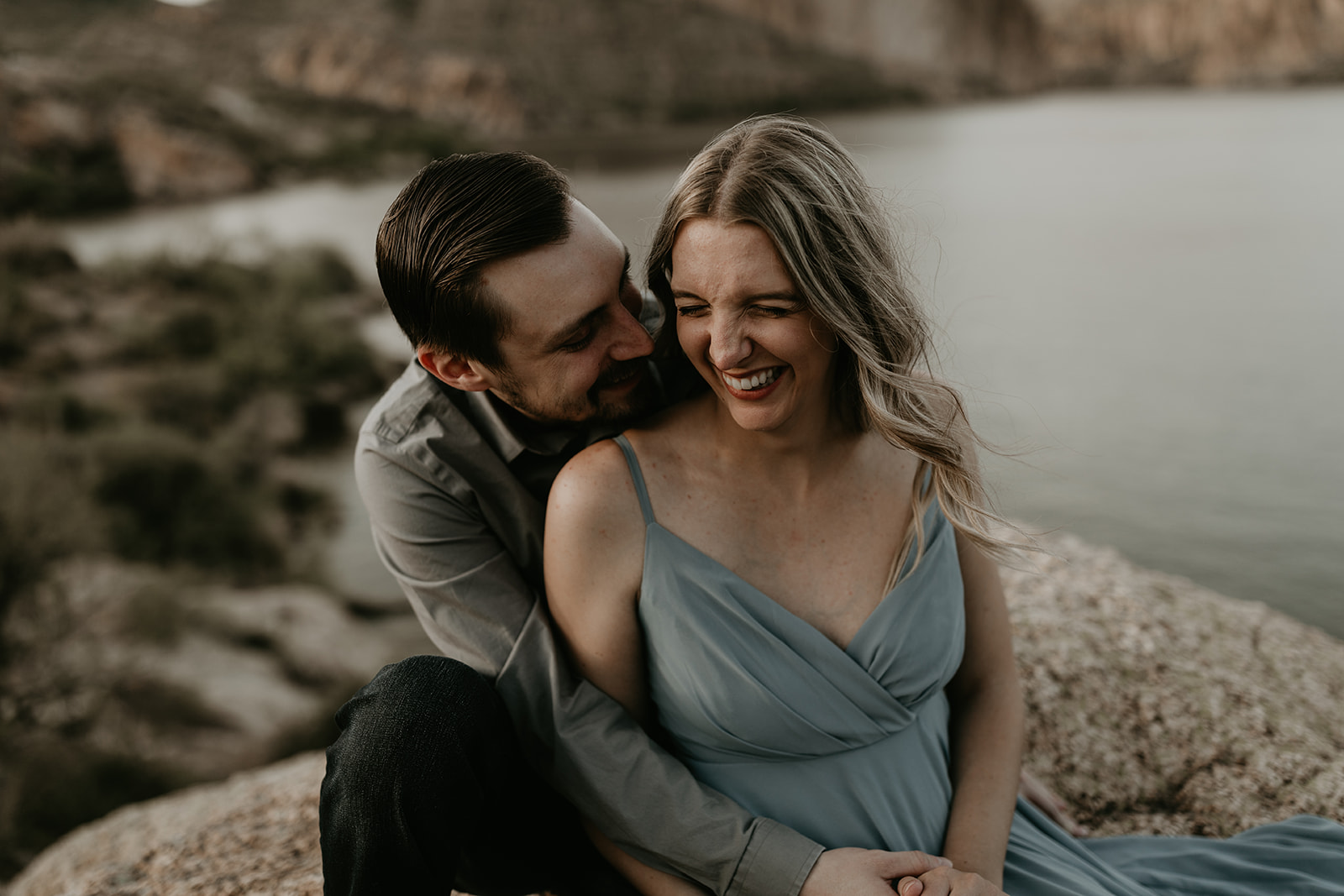 beautiful couple share an intimate moment in the Arizona nature