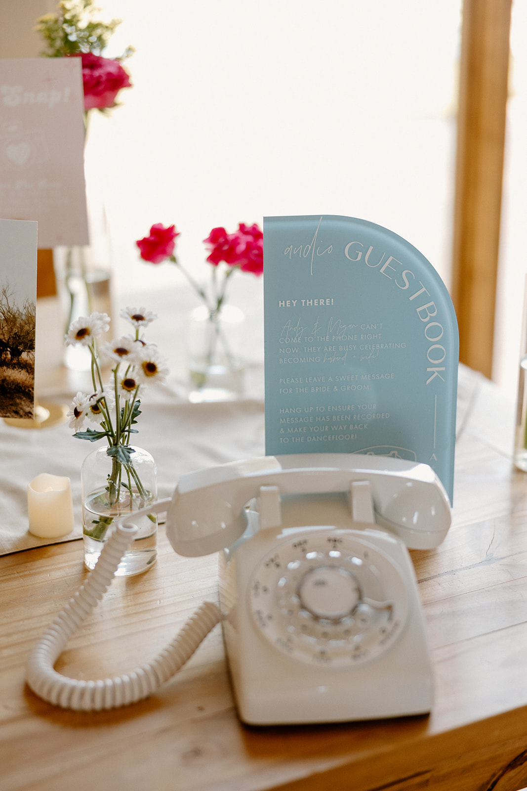 beautiful wedding details of a backyard Arizona wedding day