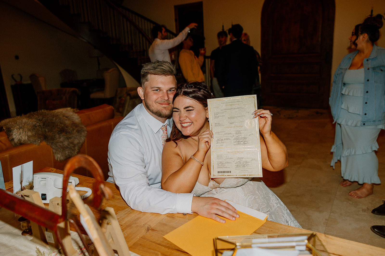 candid wedding reception photos of a backyard Arizona wedding 