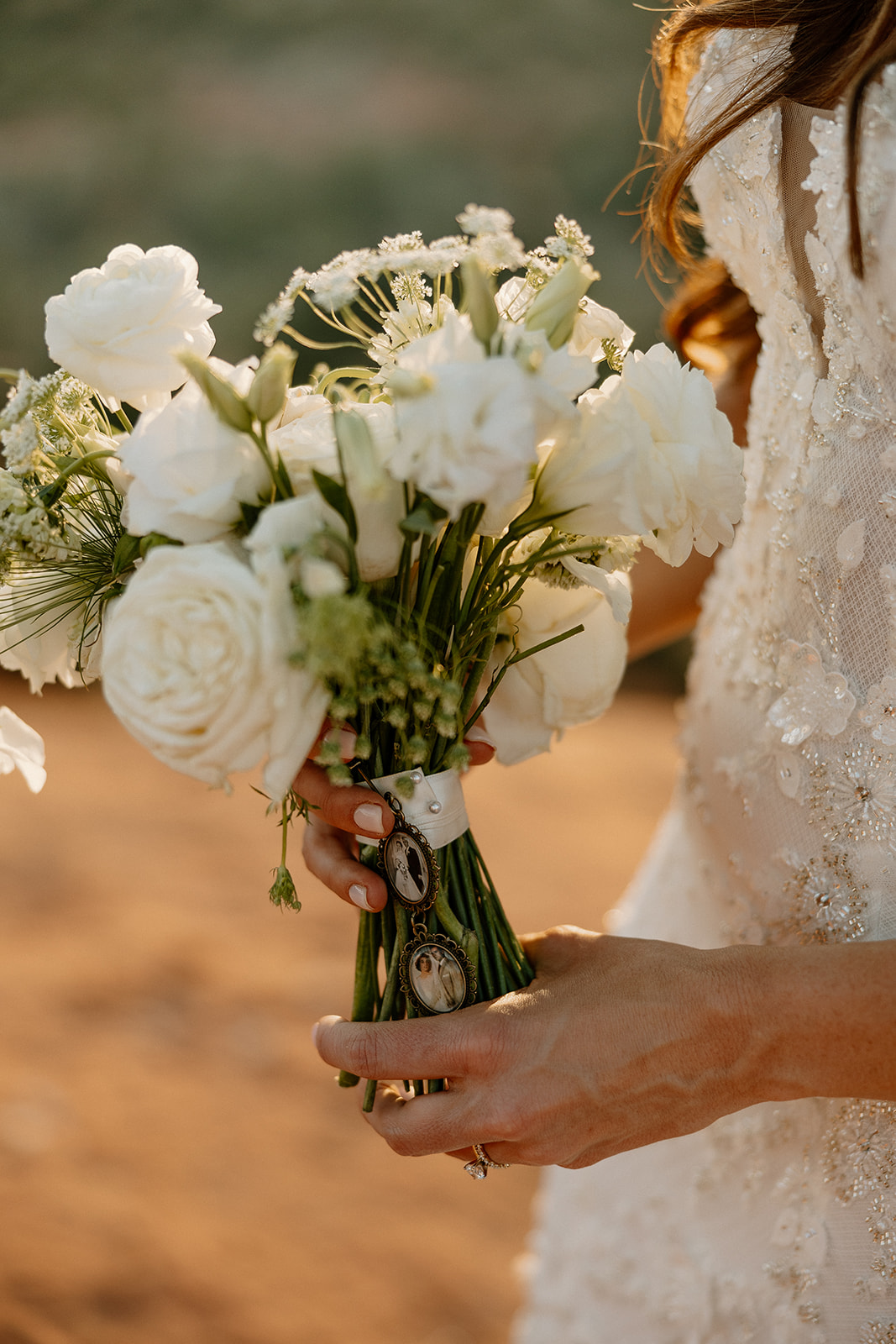 florals from a stunning Arizona wedding day