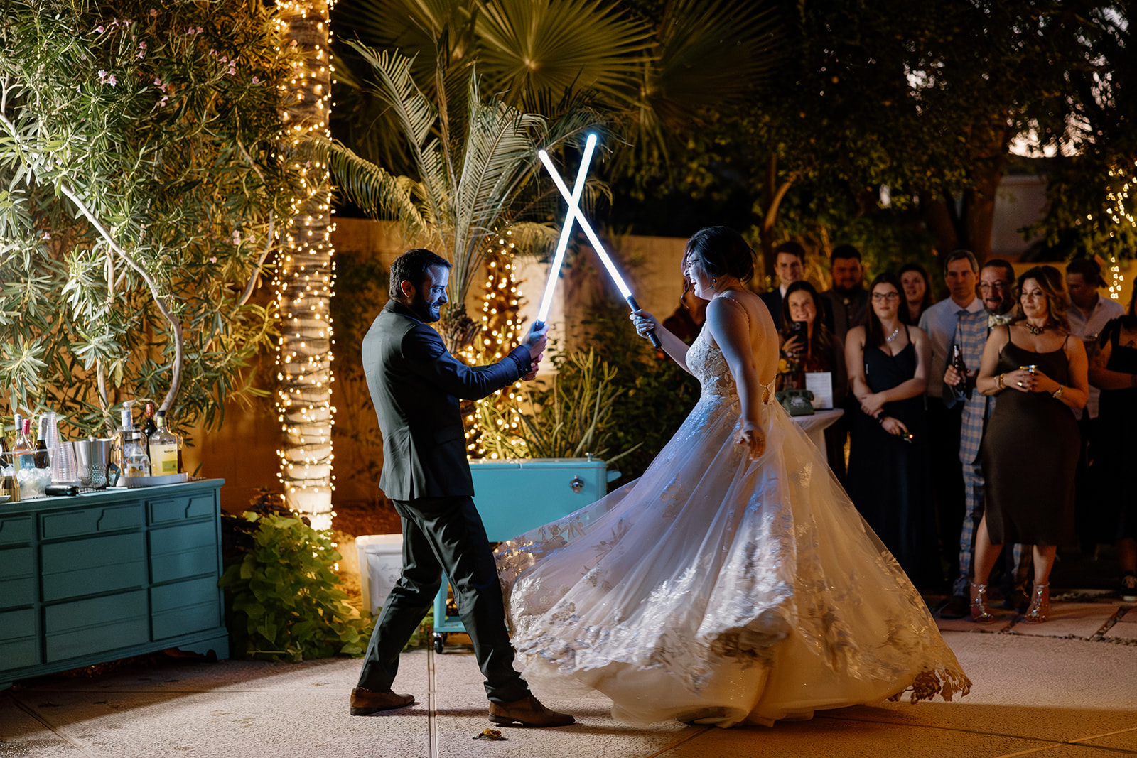 Nerdy star wars wedding photo ideas