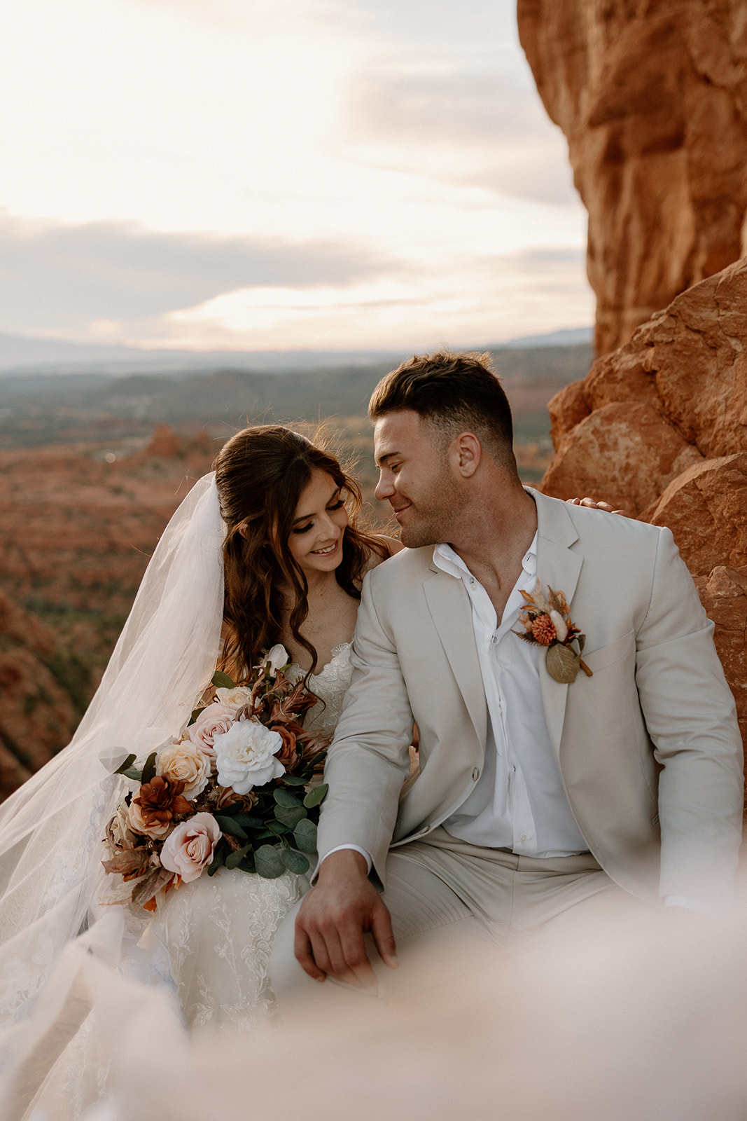 bride and groom wrap up their wedding day with Arizona desert bride and groom photos