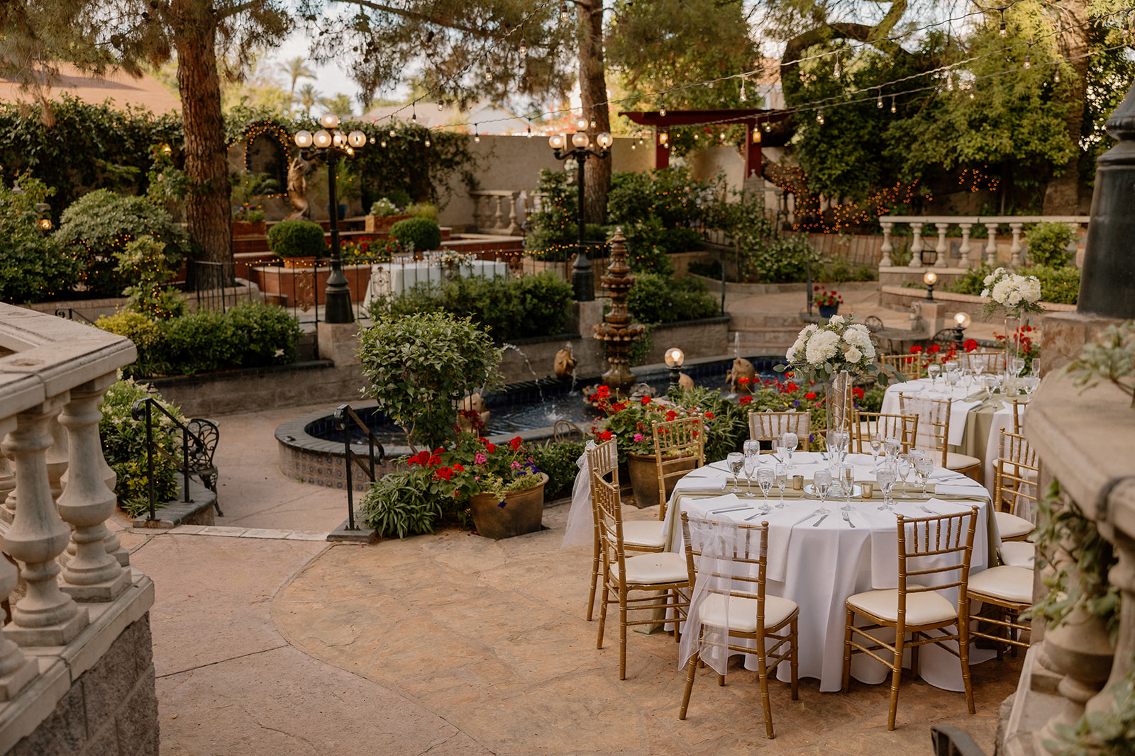 details and decor from a beautiful Arizona garden wedding day