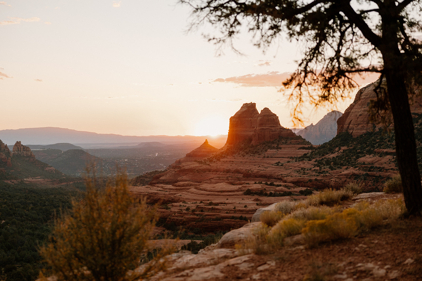 stunning Arizona nature shot of a sunset the perfect way to end your elopement day timeline!