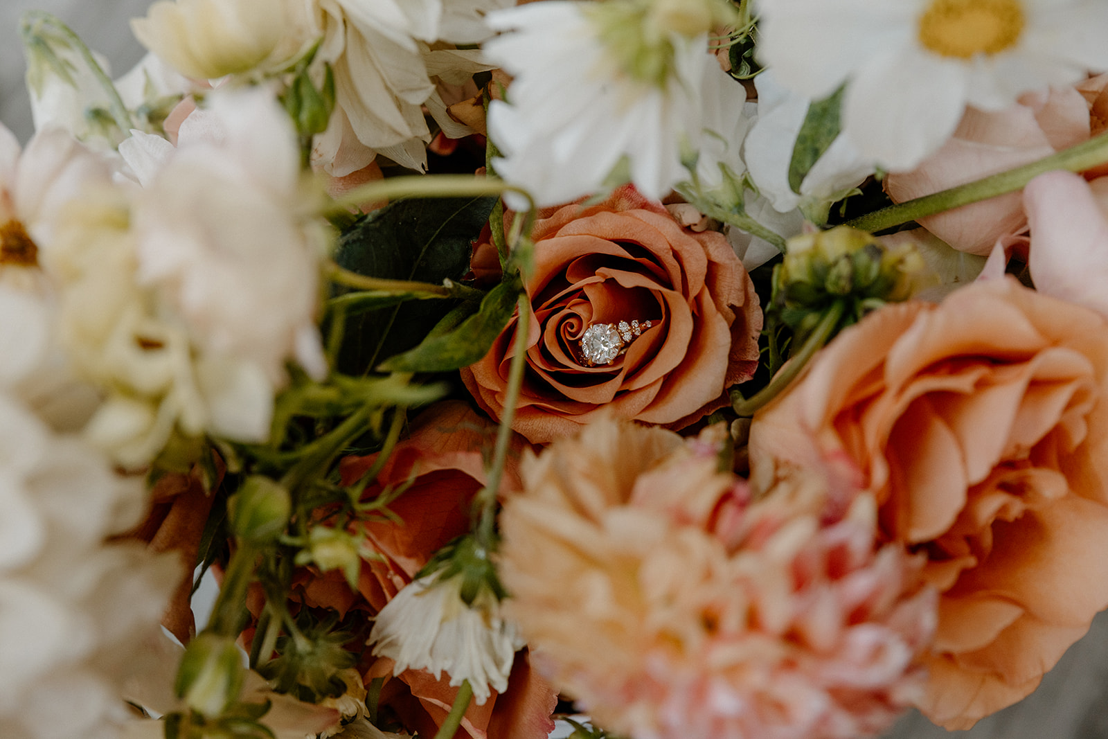 beautiful Fall Flagstaff Arizona wedding details