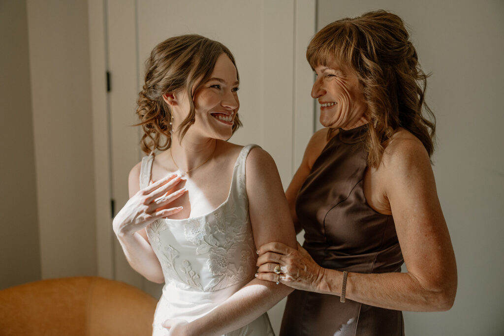 bride prepares for her stunning Flagstaff Arizona wedding day