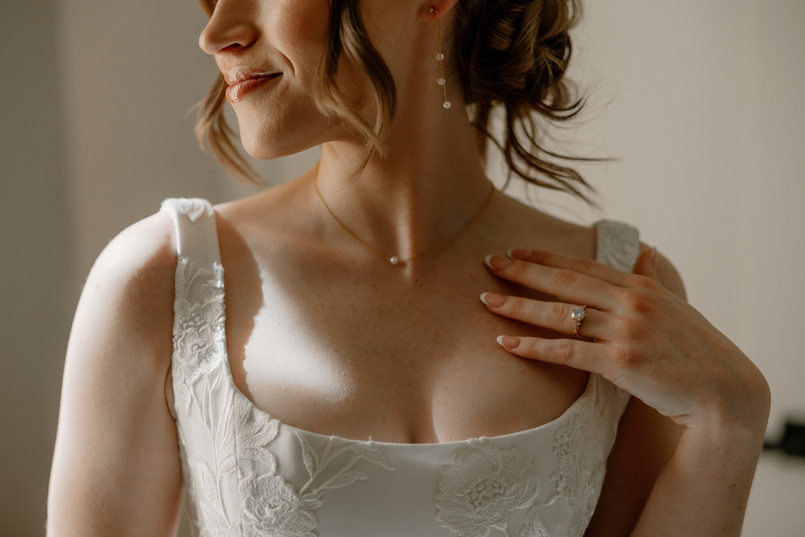 bride poses for a photo before her Flagstaff Arizona wedding day