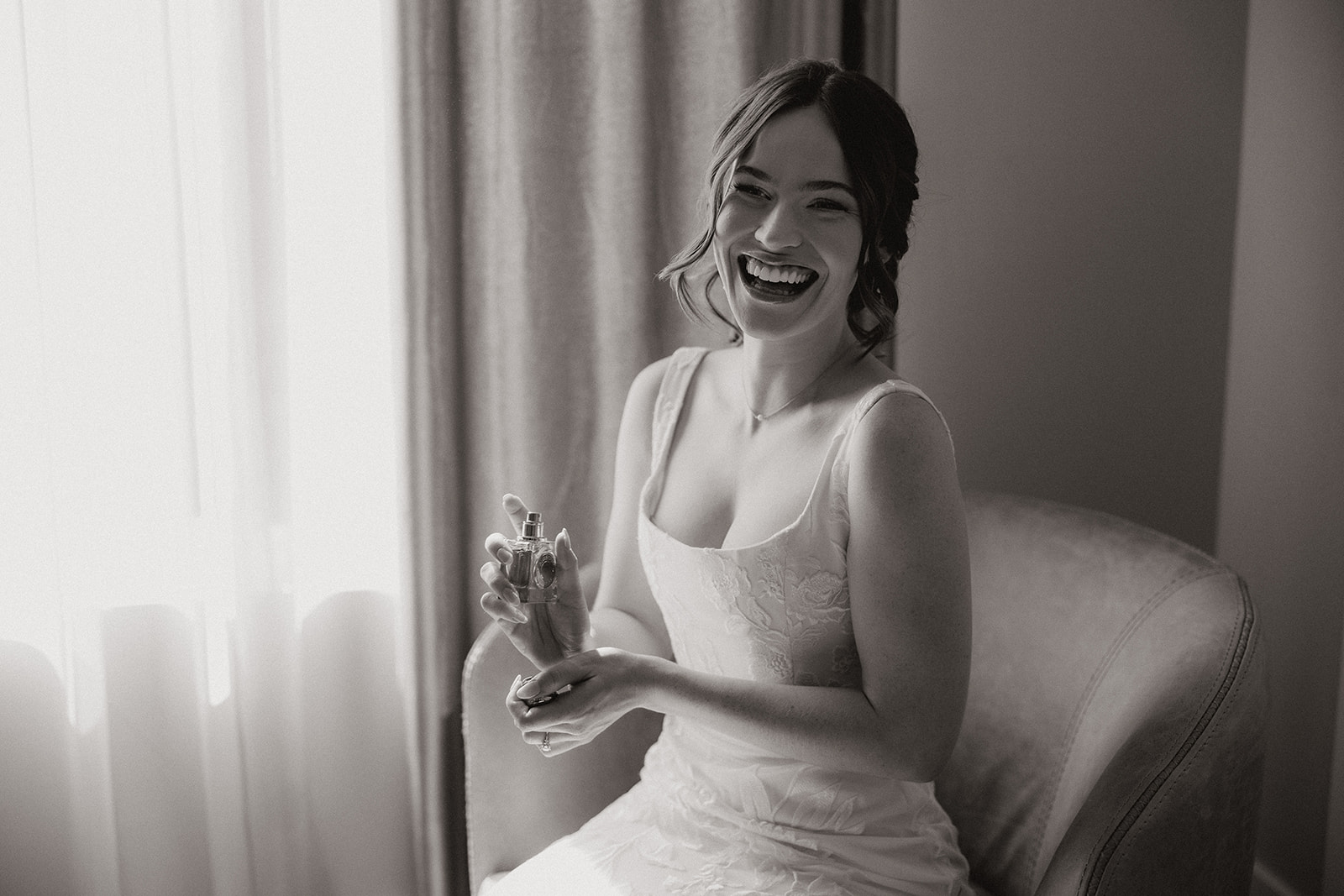 bride prepares for her stunning Flagstaff Arizona wedding day