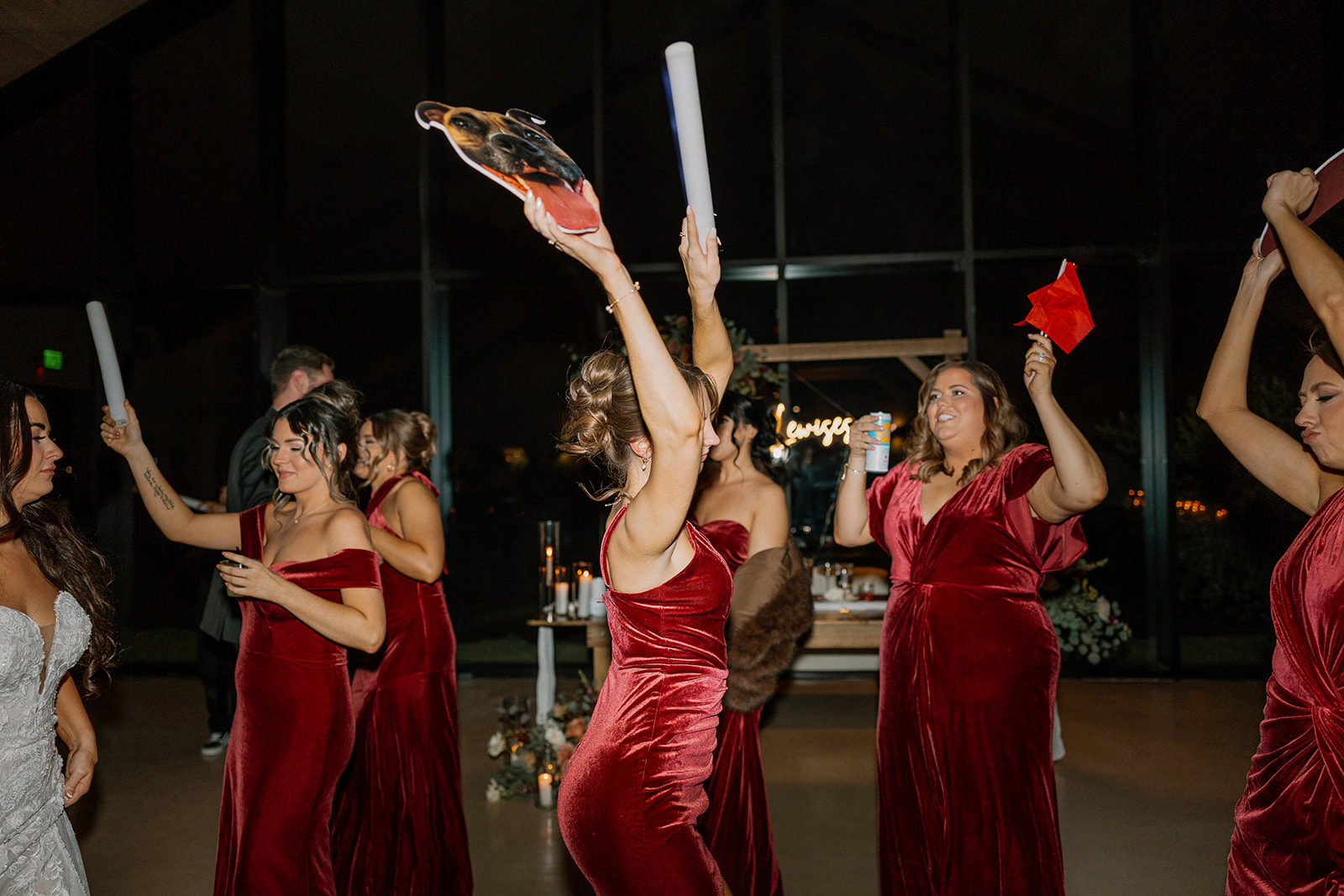 documentary style photos from a stunning Arizona wedding reception