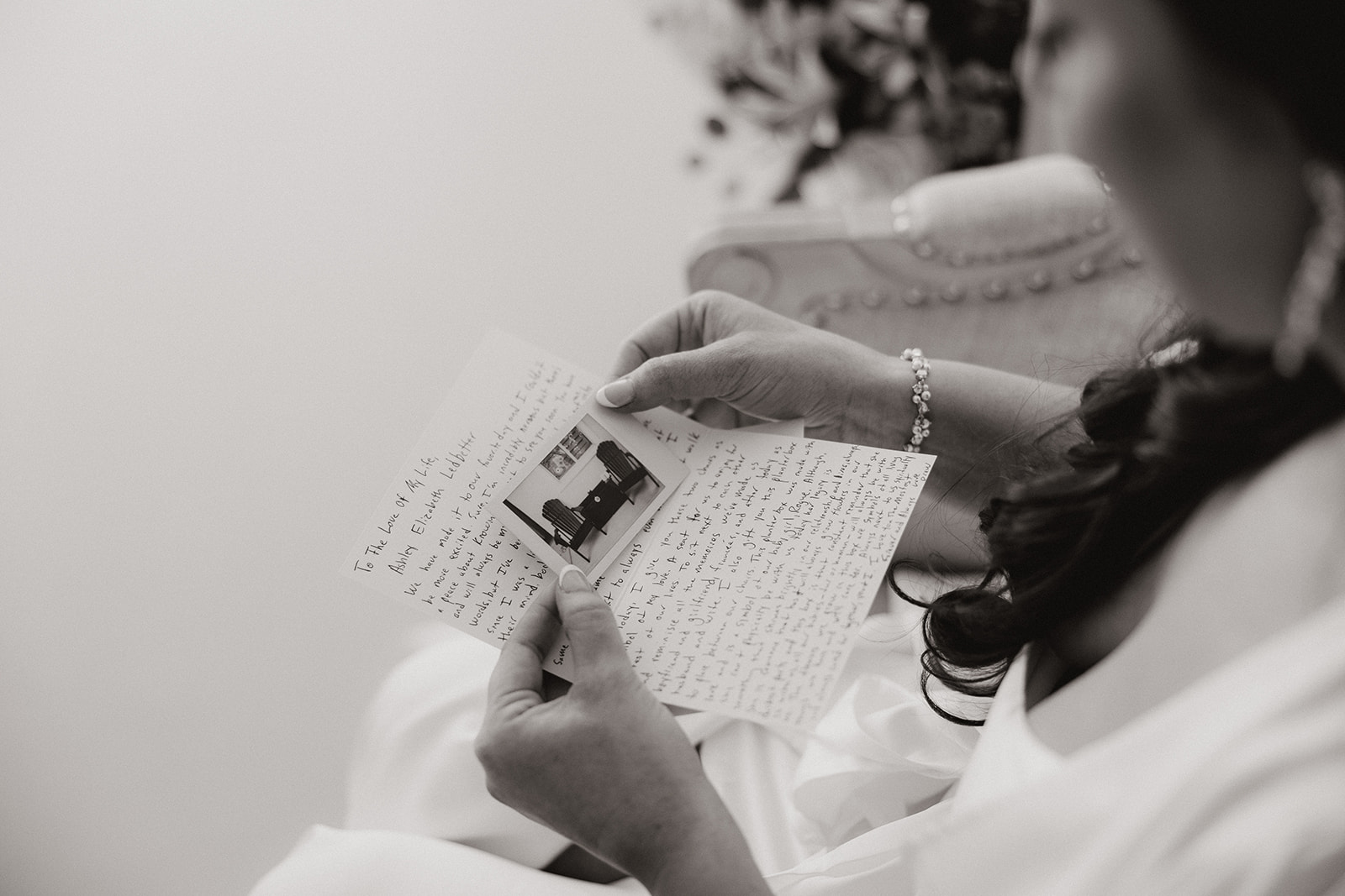 bride preps for her timeless Arizona wedding day at desert view's chapel